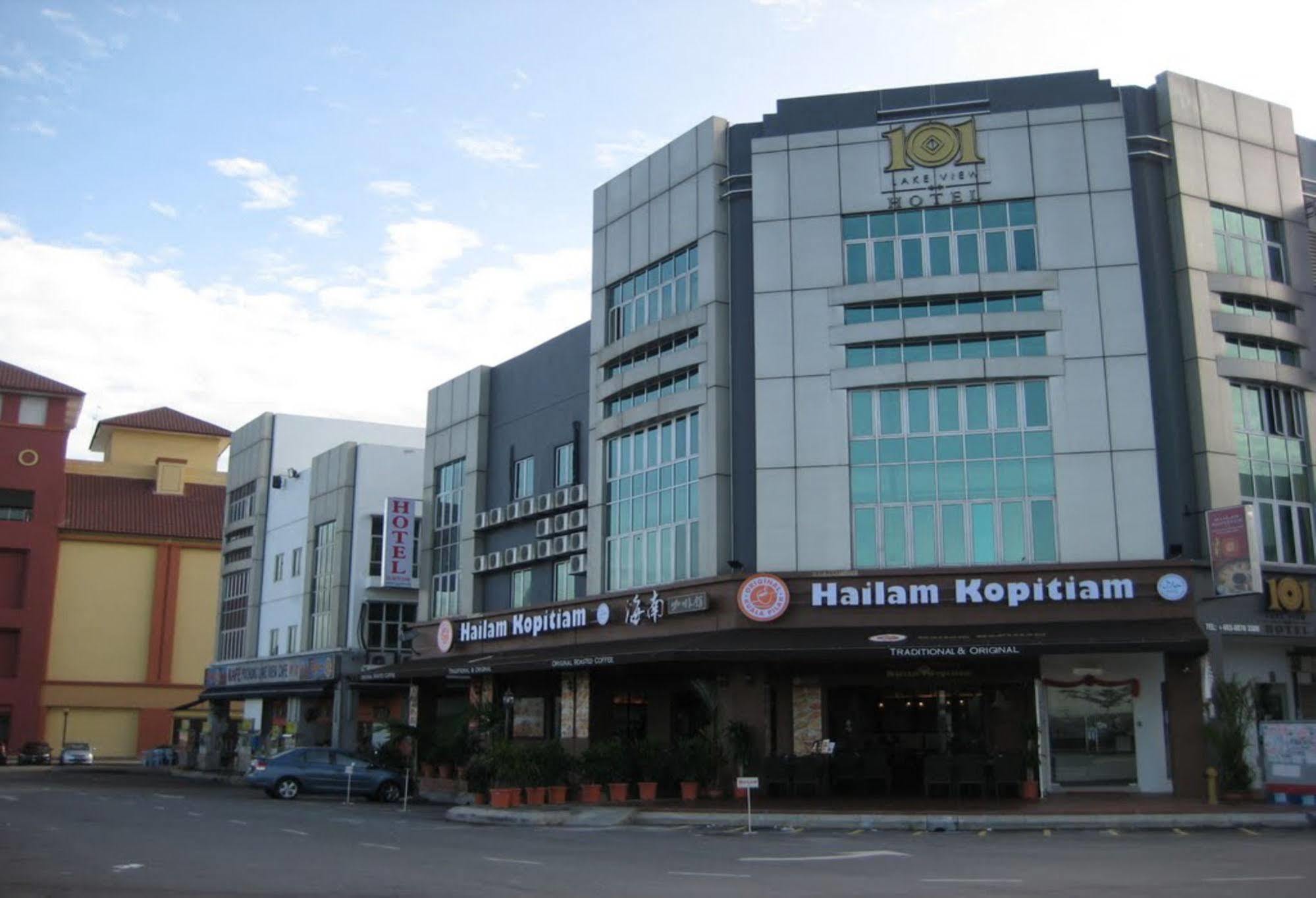 101 Lake View Hotel Puchong Kültér fotó