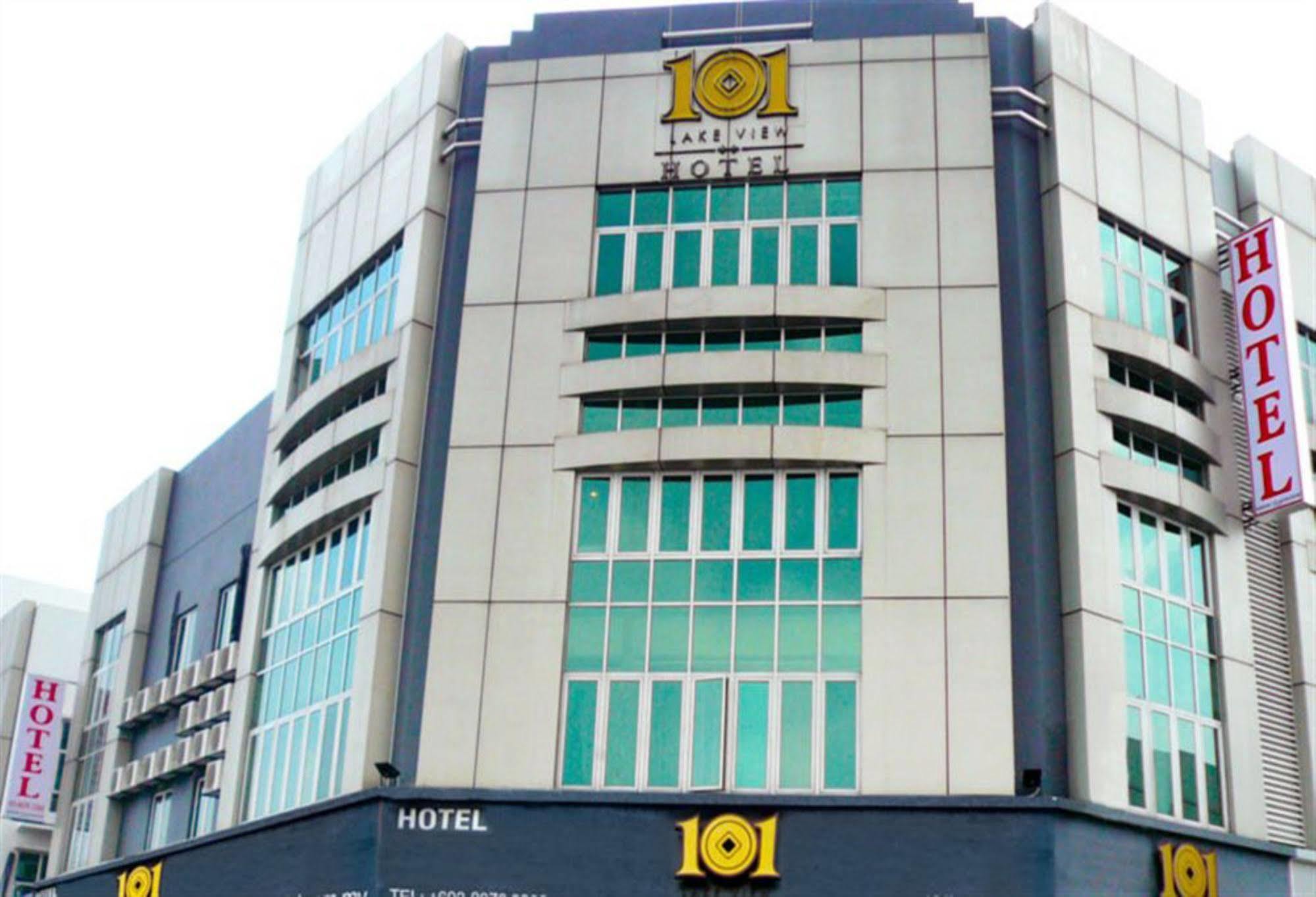 101 Lake View Hotel Puchong Kültér fotó