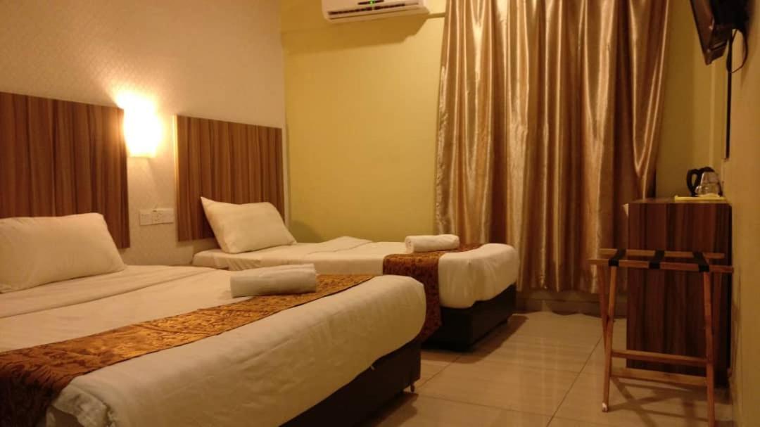 101 Lake View Hotel Puchong Kültér fotó